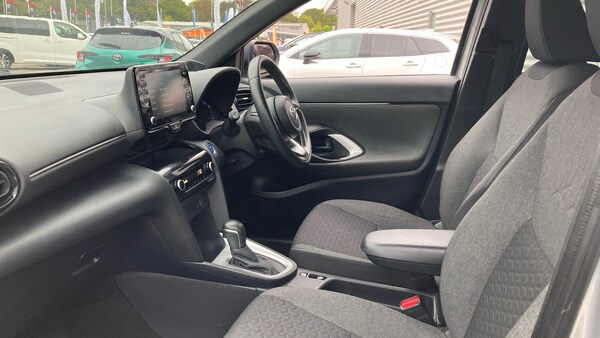 Used Toyota Yaris Cross 2021 for sale - 76244720: Photo 10