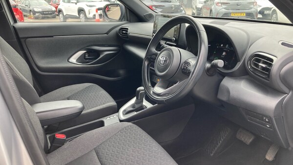 Used Toyota Yaris Cross 2021 for sale - 76244720: Photo 11
