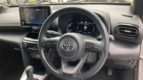 Used Toyota Yaris Cross 2021 for sale - 76244720: Photo 8