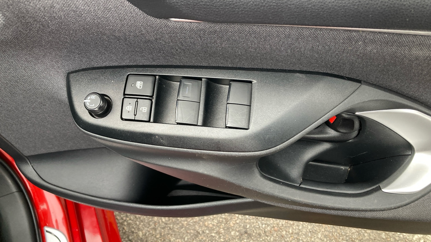 Used Toyota Yaris 2022 for sale - 77159093: Photo 27