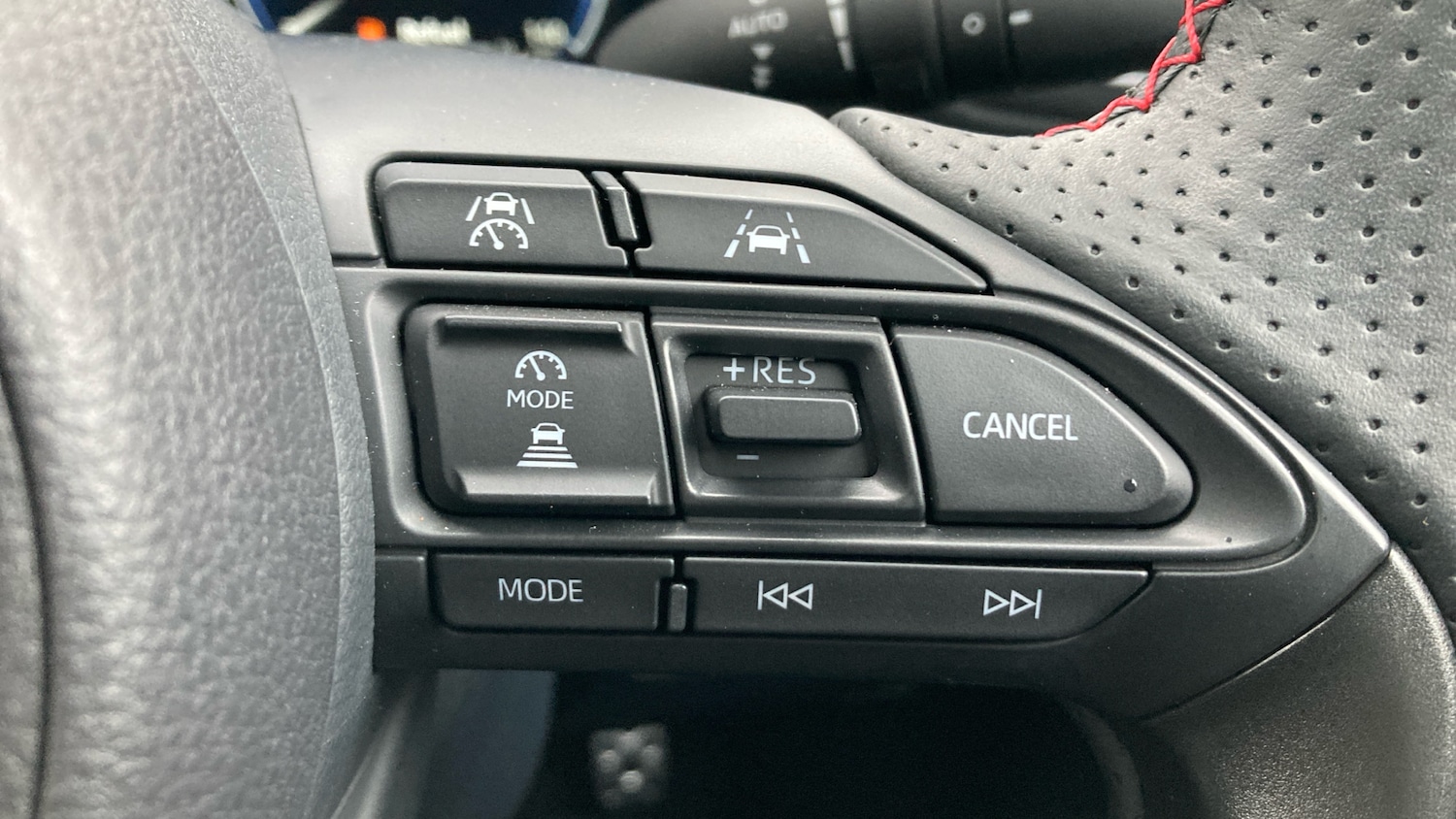 Used Toyota Yaris Cross 2025 for sale - 78012541: Photo 31