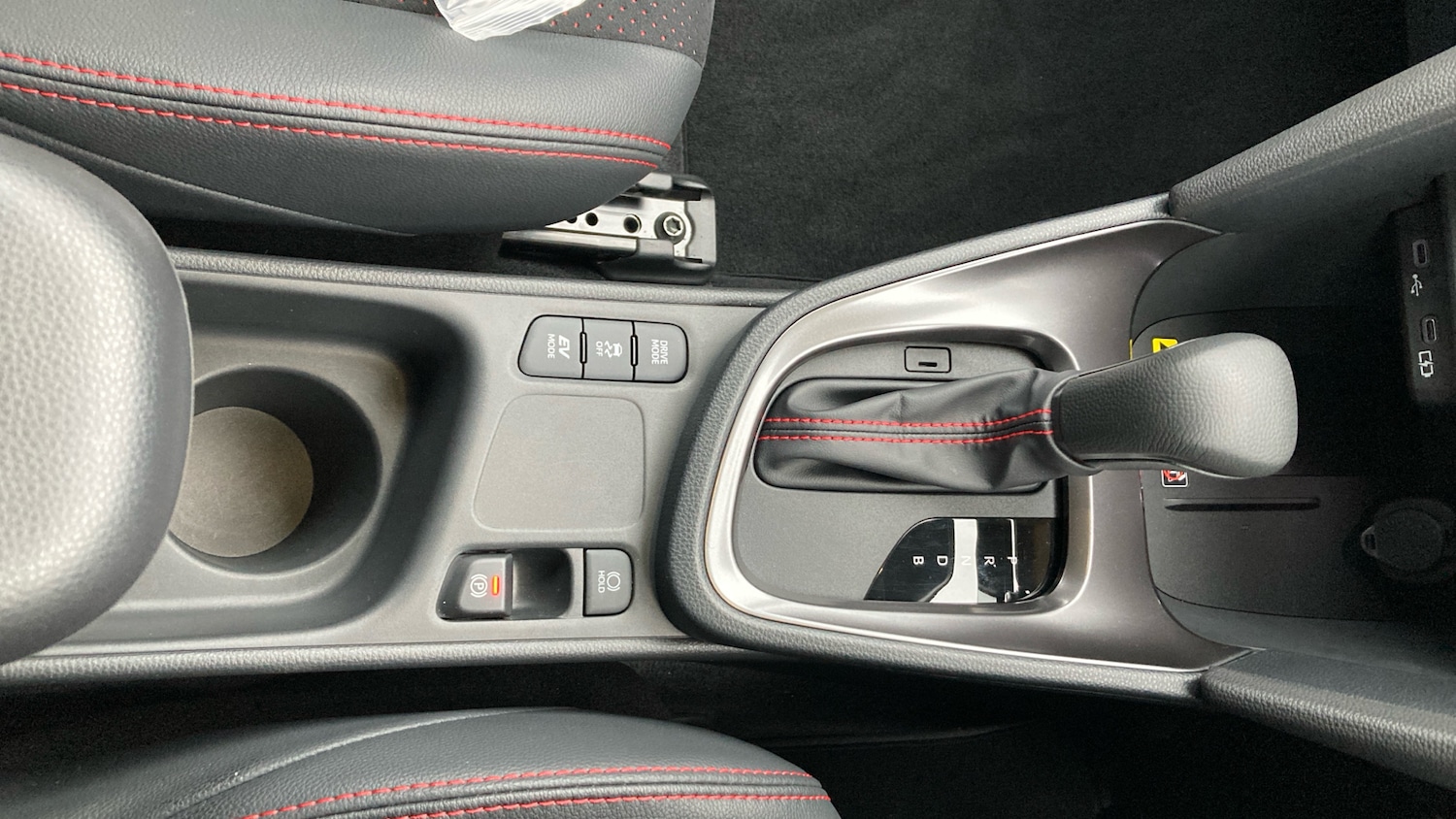 Used Toyota Yaris Cross 2025 for sale - 78012541: Photo 33