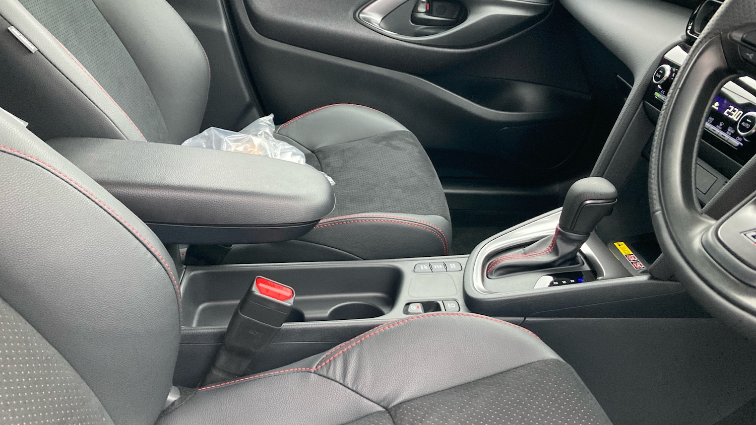 Used Toyota Yaris Cross 2025 for sale - 78012541: Photo 39