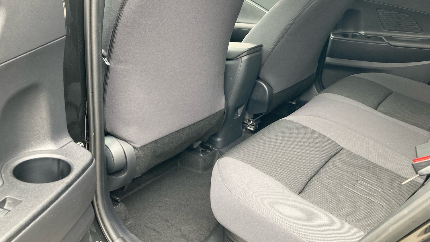 Used Toyota C-HR 2024 for sale - 76719257: Photo 13