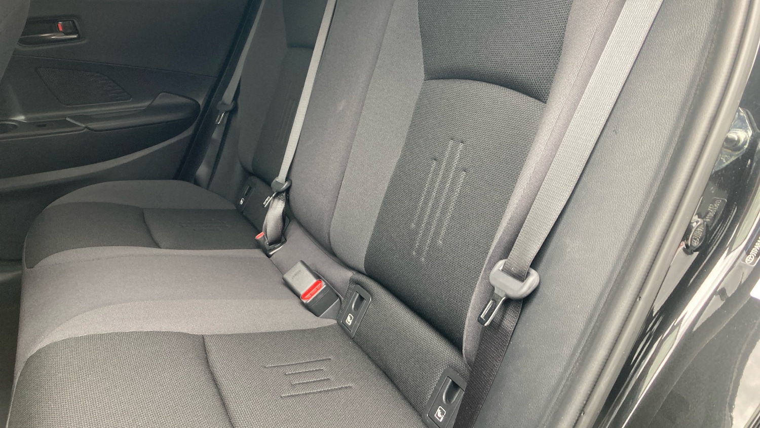 Used Toyota C-HR 2024 for sale - 76719257: Photo 21