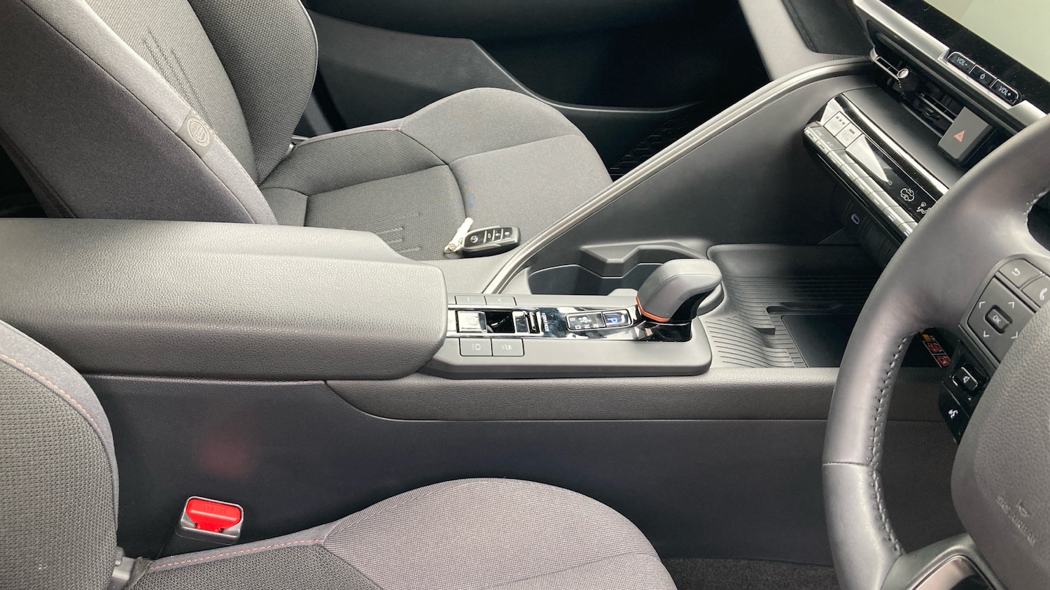 Used Toyota C-HR 2024 for sale - 76719257: Photo 39