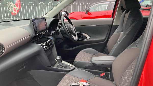 Used Toyota Yaris Cross 2022 for sale - 76343846: Photo 10