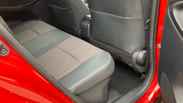 Used Toyota Yaris Cross 2022 for sale - 76343846: Photo 12