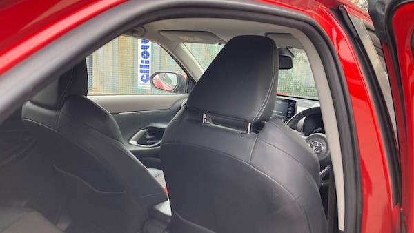 Used Toyota Yaris Cross 2022 for sale - 76343846: Photo 20