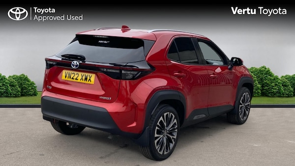 Used Toyota Yaris Cross 2022 for sale - 76343846: Photo 2