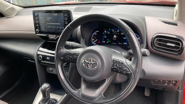 Used Toyota Yaris Cross 2022 for sale - 76343846: Photo 6