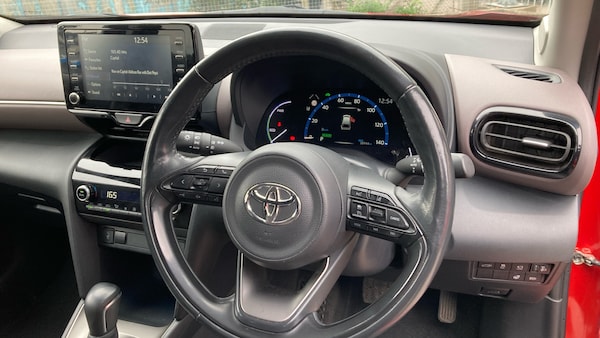 Used Toyota Yaris Cross 2022 for sale - 76343846: Photo 8