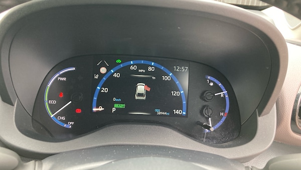 Used Toyota Yaris Cross 2022 for sale - 76343846: Photo 9