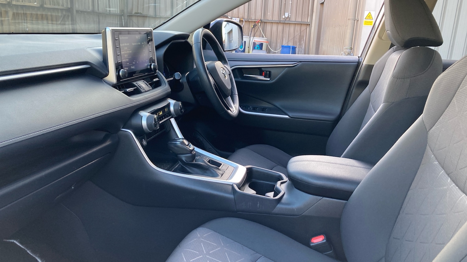 Used Toyota RAV4 2021 for sale - 77277209: Photo 10