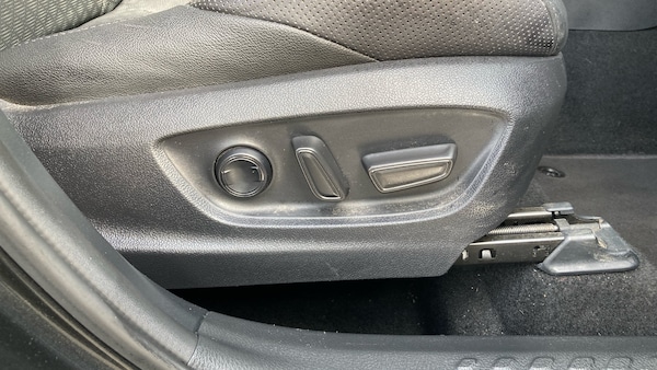 Used Toyota C-HR 2023 for sale - 75582213: Photo 34