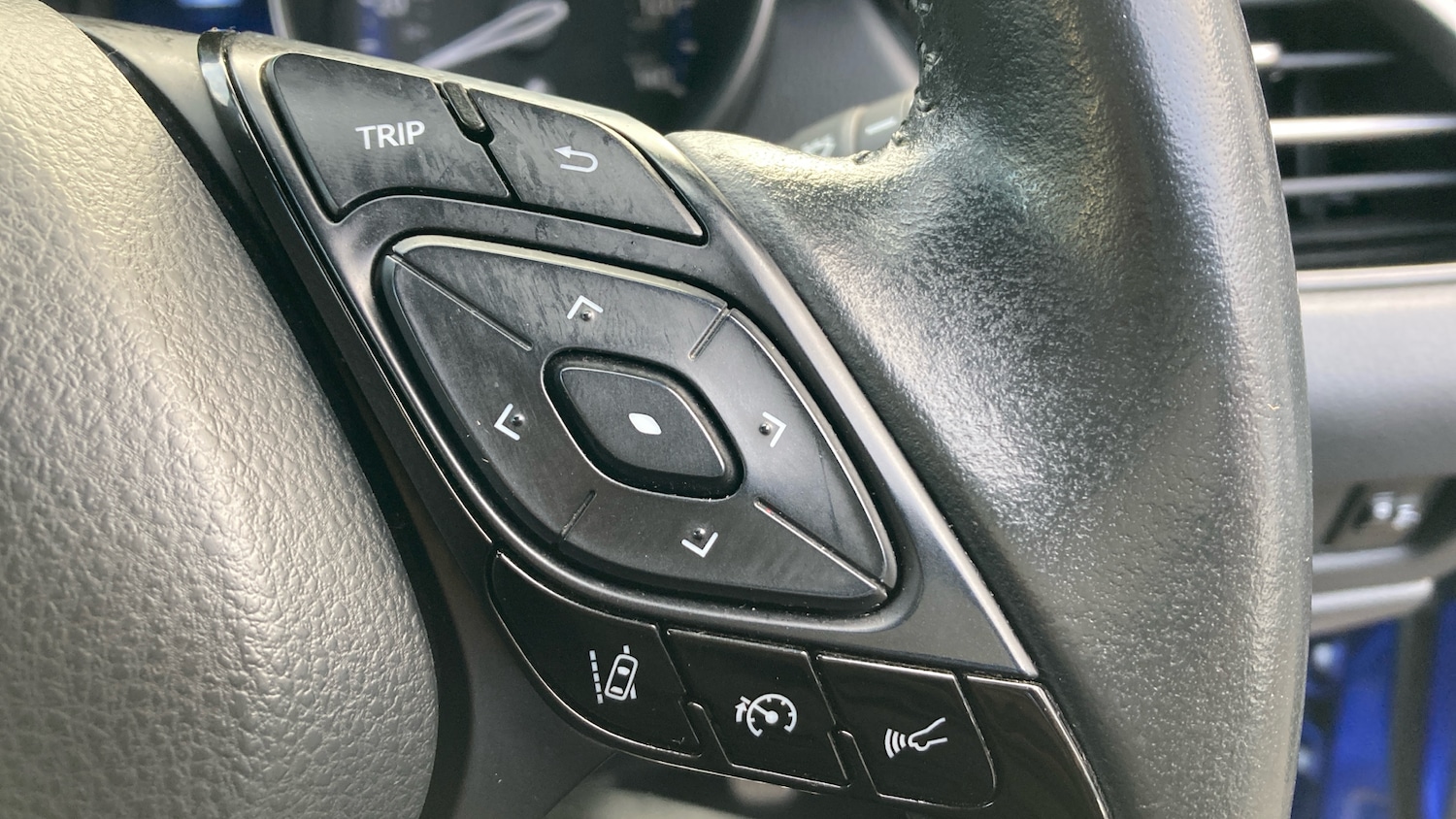 Used Toyota C-HR 2022 for sale - 77001763: Photo 36