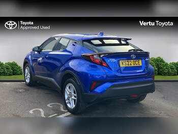 Used Toyota C-HR 2022 for sale - 77001763: Photo