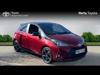 2017 (67) - 1.5 Hybrid Red Bi-tone 5dr CVT Hybrid Hatchback