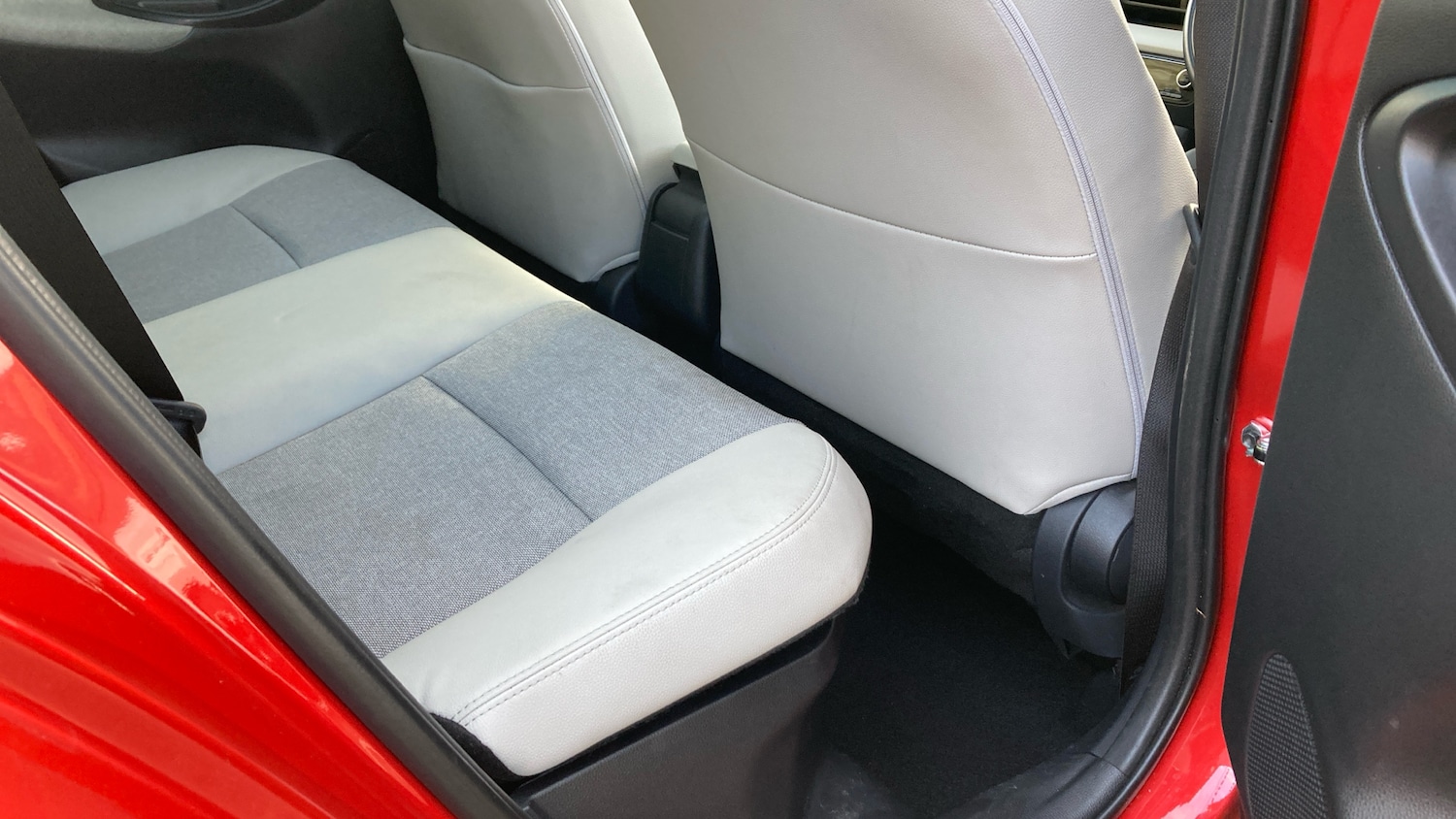 Used Toyota Yaris 2022 for sale - 76694755: Photo 12