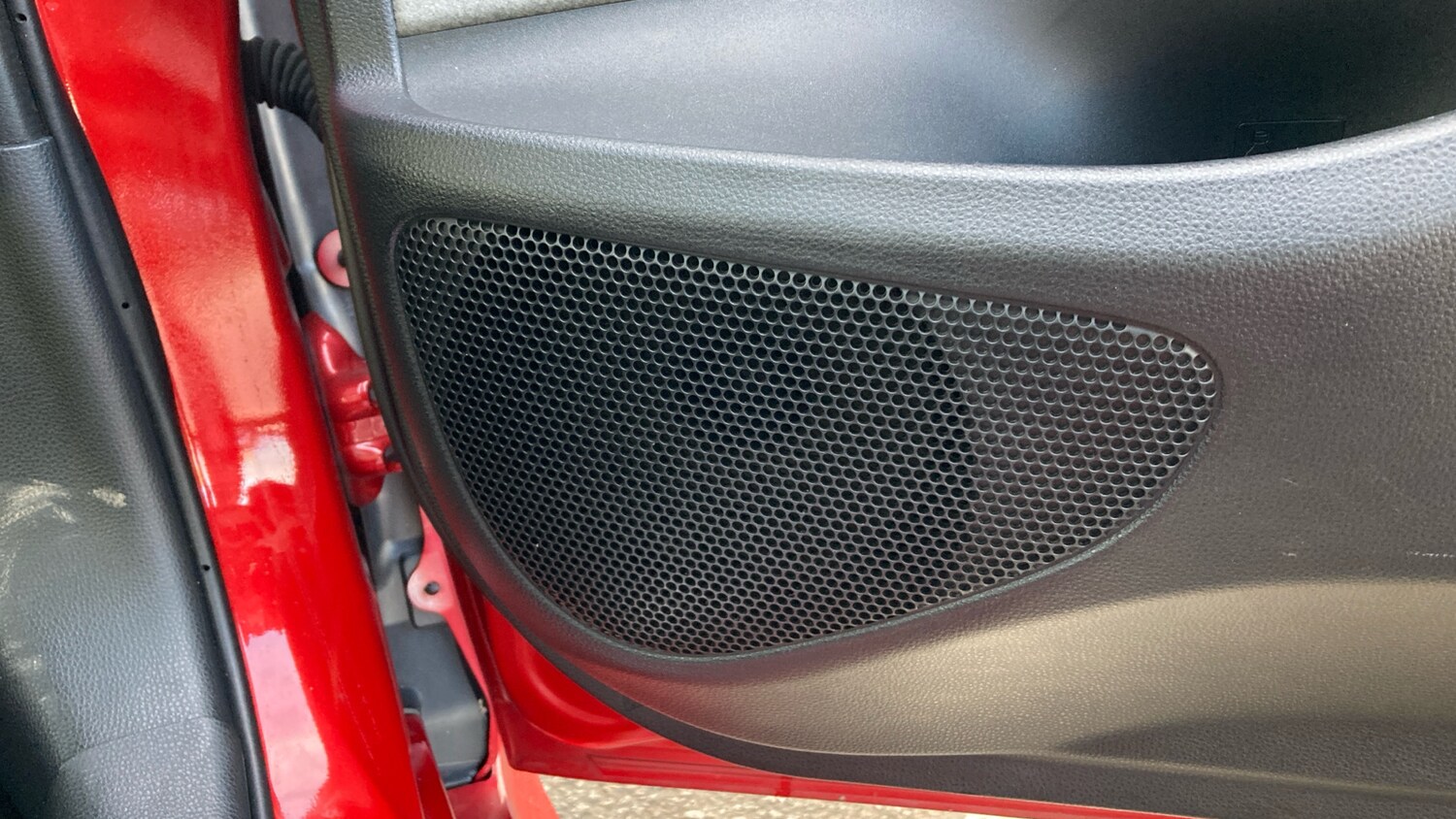 Used Toyota Yaris 2022 for sale - 76694755: Photo 33