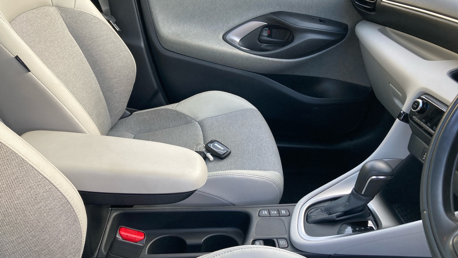 Used Toyota Yaris 2022 for sale - 76694755: Photo 34