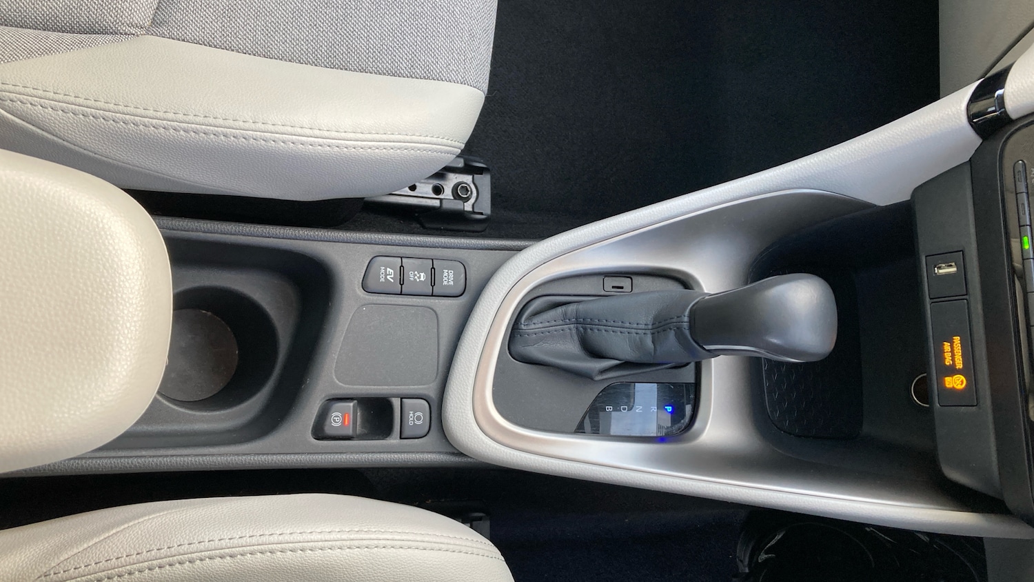 Used Toyota Yaris 2022 for sale - 76694755: Photo 35