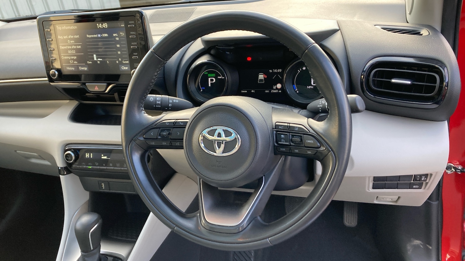 Used Toyota Yaris 2022 for sale - 76694755: Photo 8