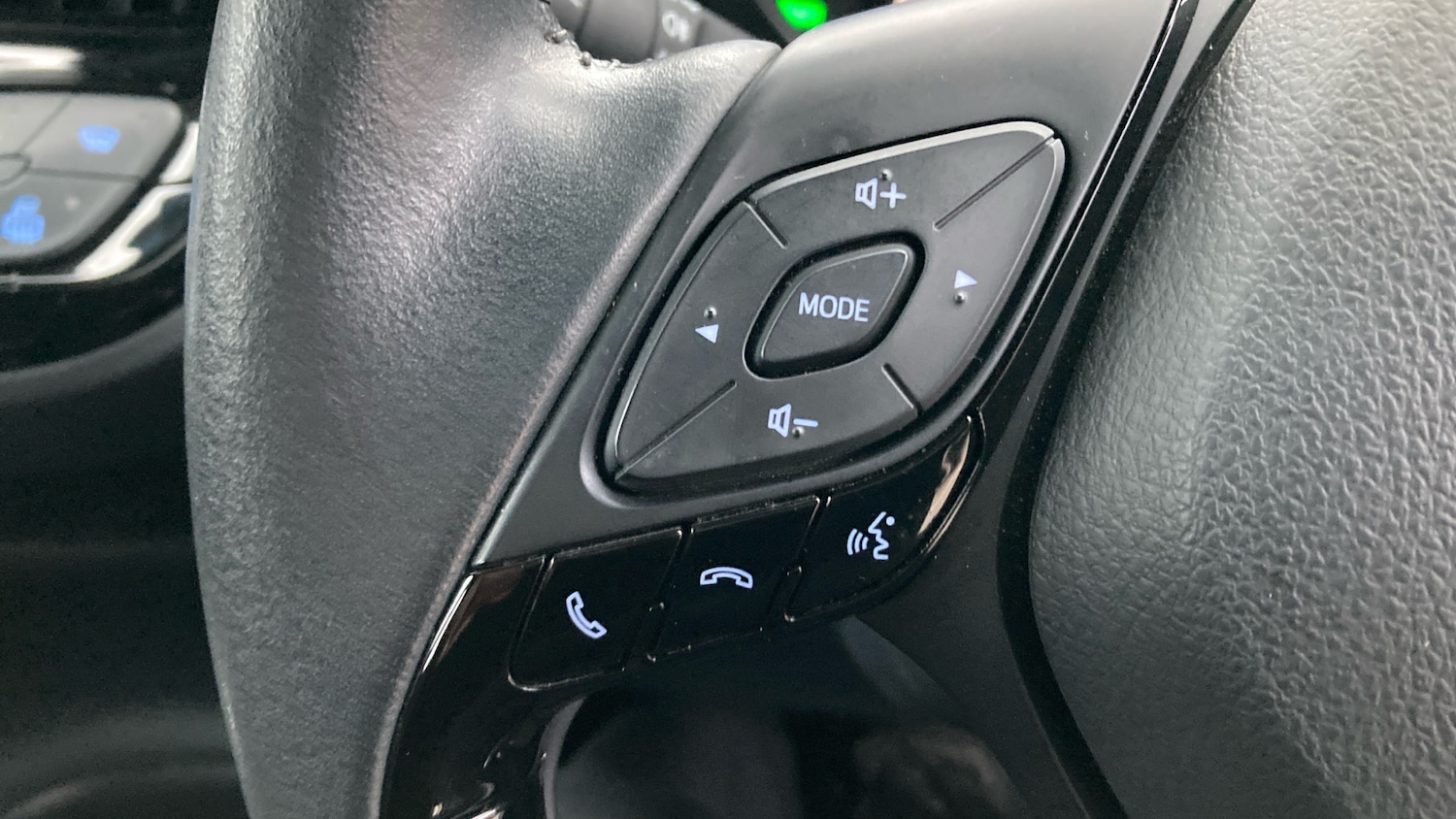 Used Toyota C-HR 2022 for sale - 77089694: Photo 29