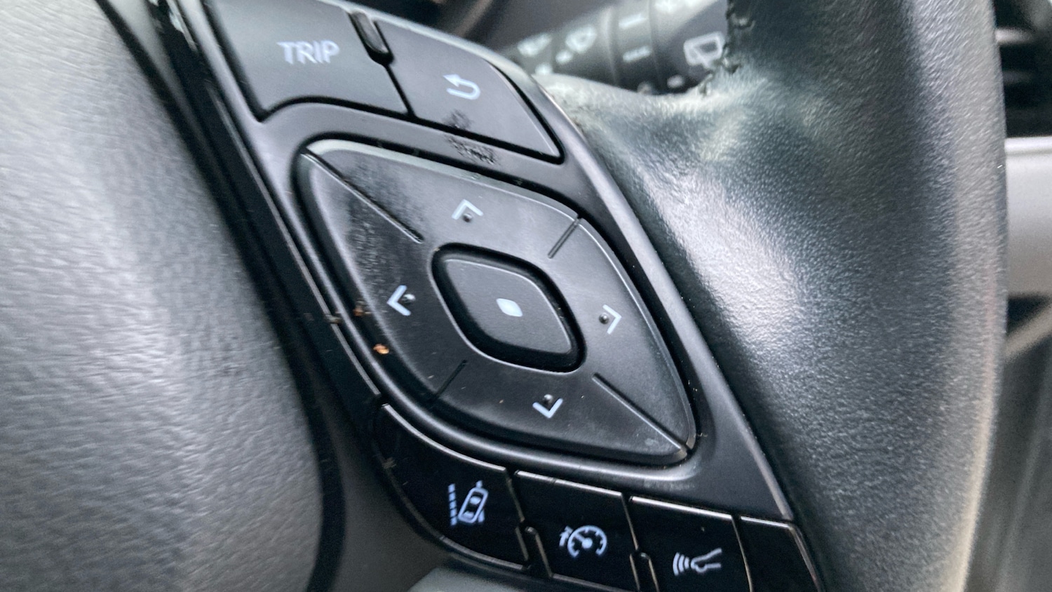 Used Toyota C-HR 2022 for sale - 77089694: Photo 30