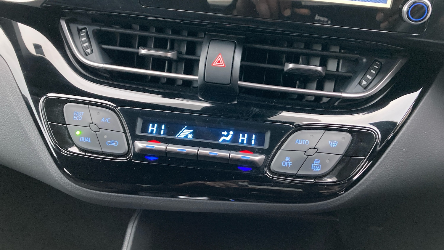 Used Toyota C-HR 2022 for sale - 77089694: Photo 31