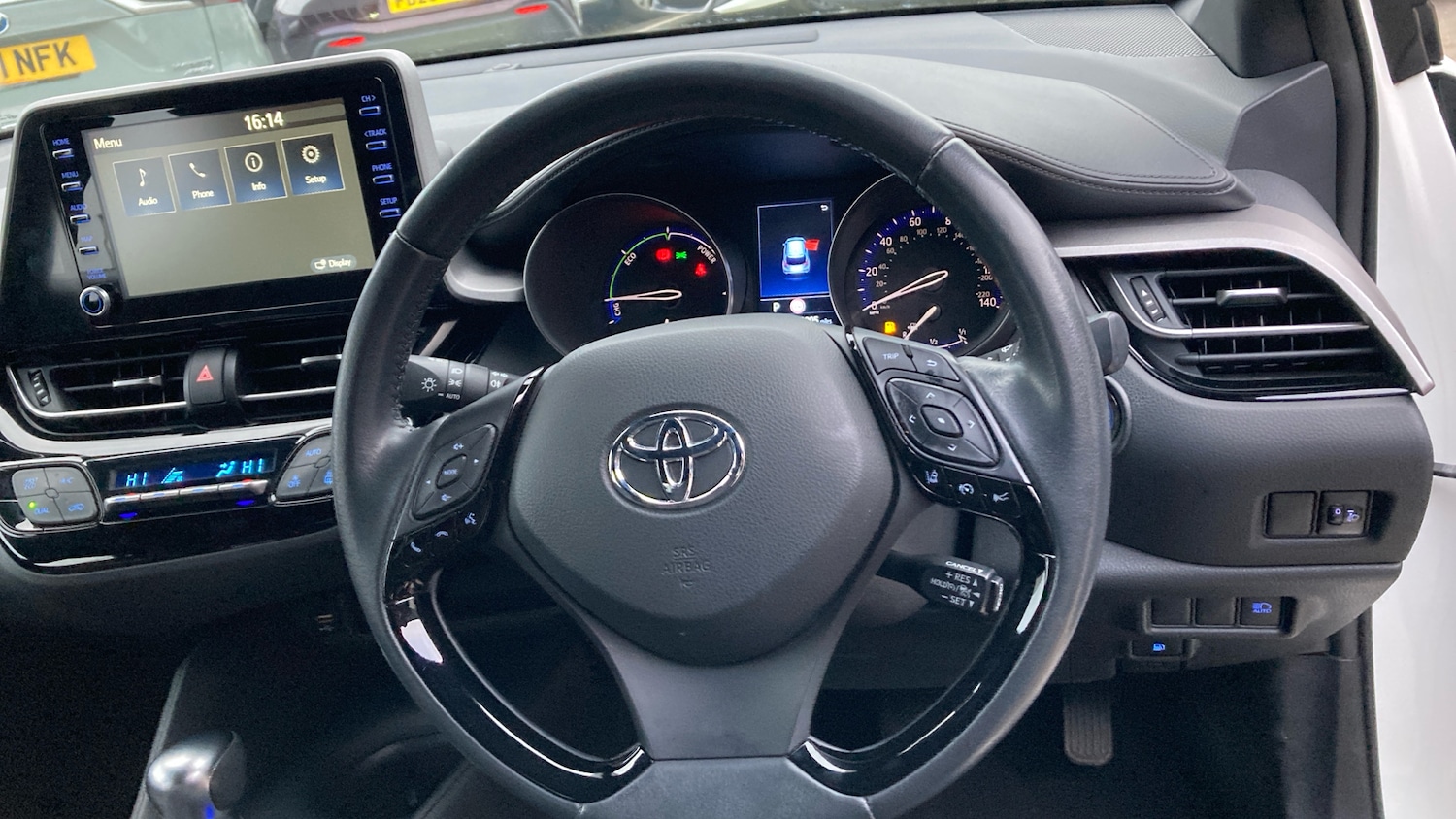 Used Toyota C-HR 2022 for sale - 77089694: Photo 8