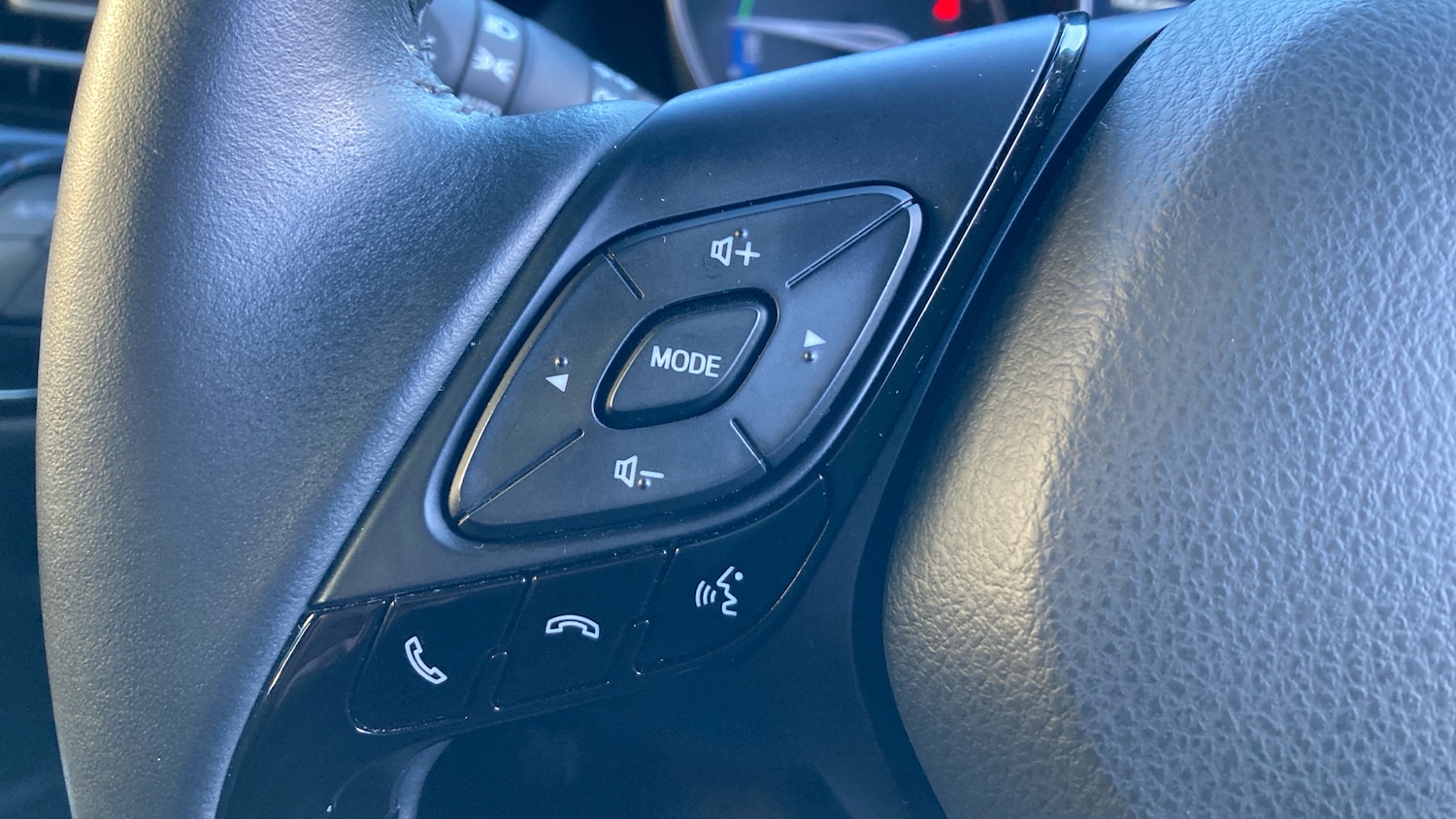 Used Toyota C-HR 2022 for sale - 77124021: Photo 38