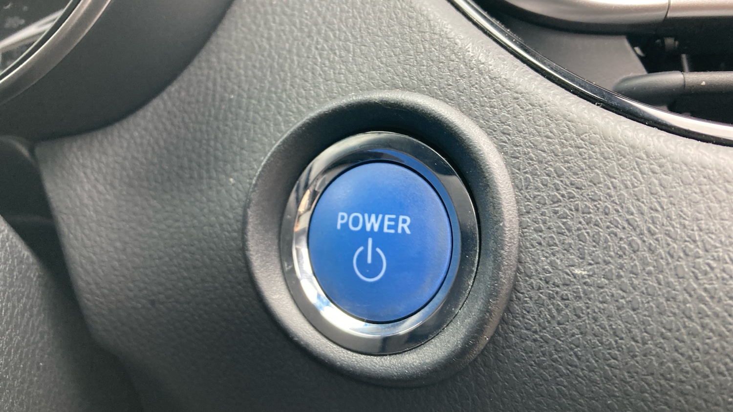 Used Toyota C-HR 2023 for sale - 77930507: Photo 35