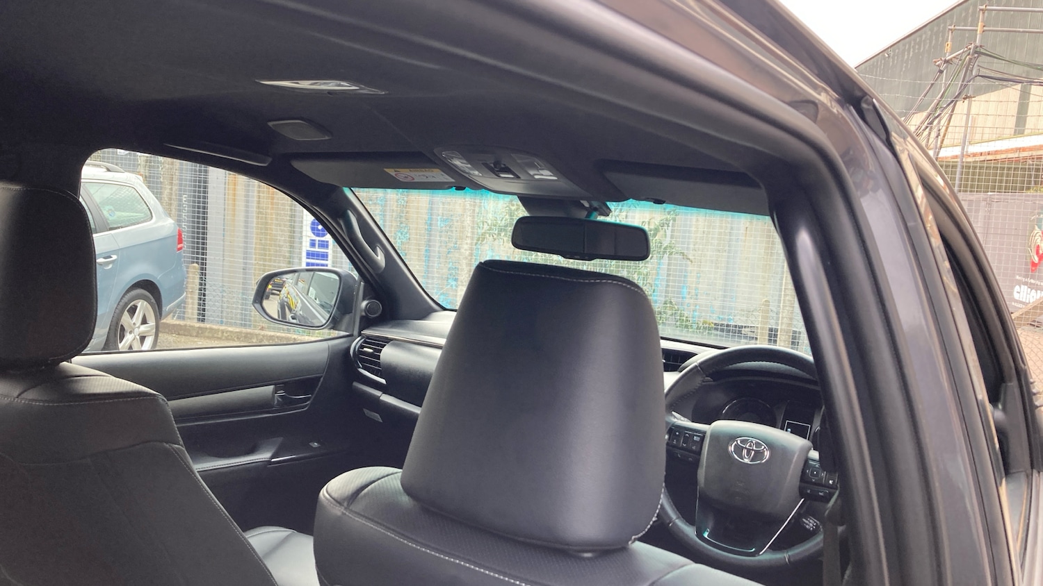 Used Toyota Hilux 2023 for sale - 76255228: Photo 20