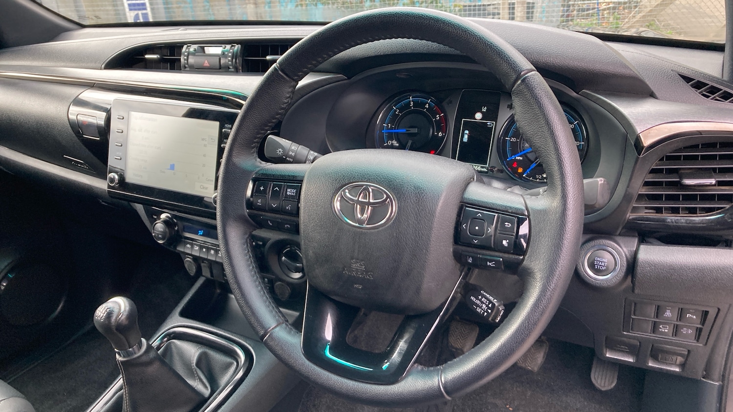 Used Toyota Hilux 2023 for sale - 76255228: Photo 8