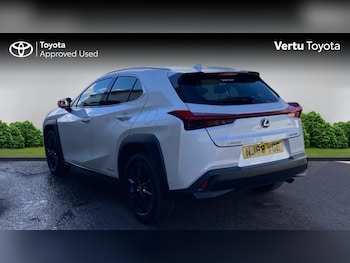 Used Lexus UX 2019 for sale - 77871870: Photo