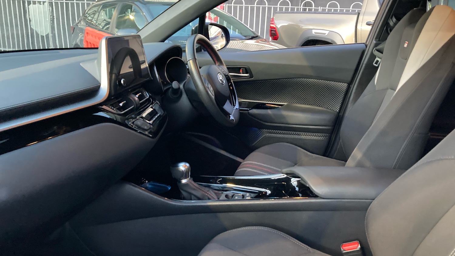 Used Toyota C-HR 2022 for sale - 77103336: Photo 10