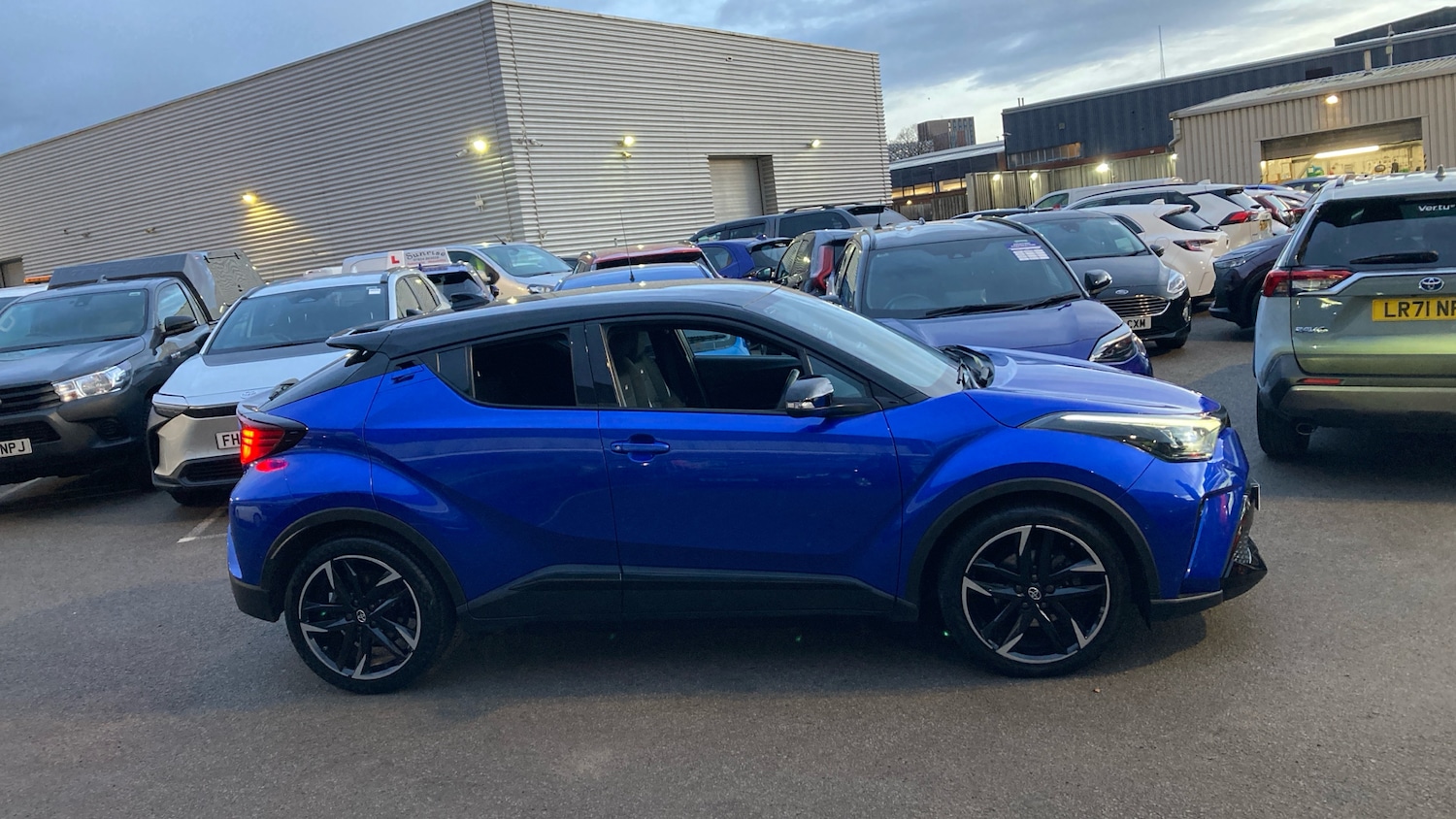 Used Toyota C-HR 2022 for sale - 77103336: Photo 16