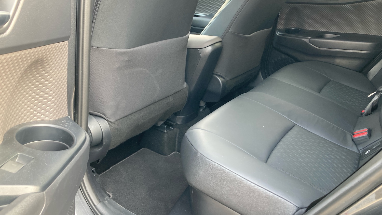 Used Toyota C-HR 2023 for sale - 77903820: Photo 13