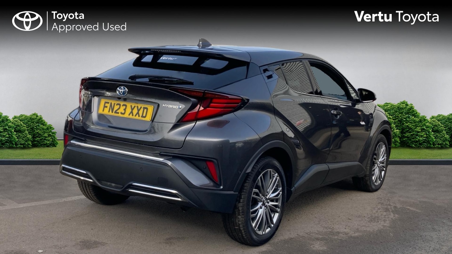 Used Toyota C-HR 2023 for sale - 77903820: Photo 2