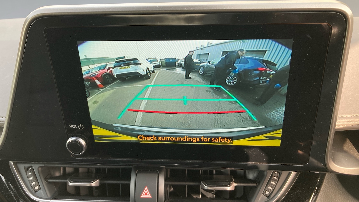 Used Toyota C-HR 2023 for sale - 77903820: Photo 25