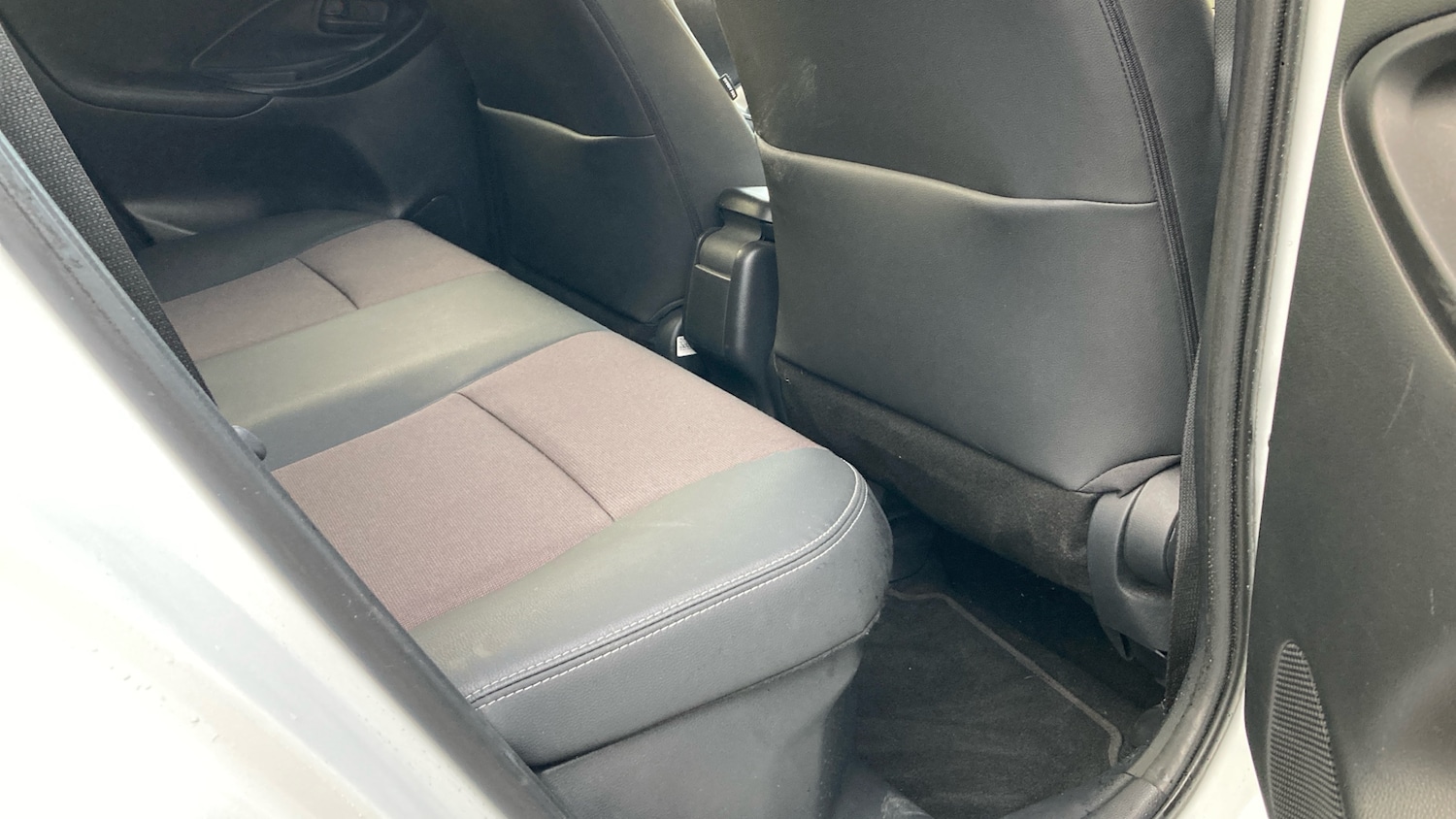 Used Toyota Yaris Cross 2023 for sale - 76969684: Photo 12