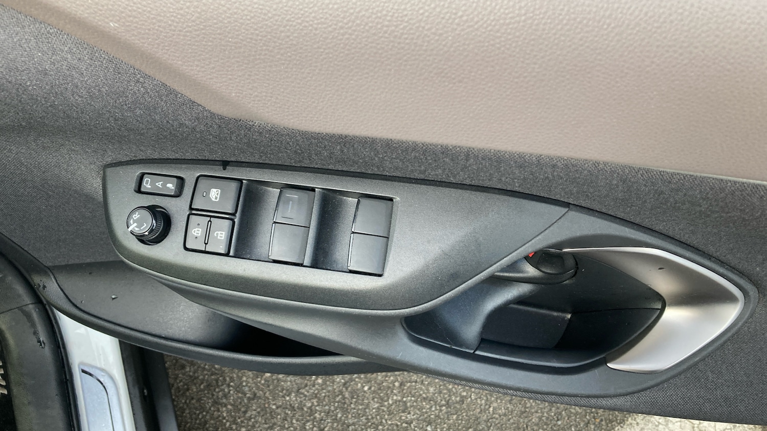 Used Toyota Yaris Cross 2023 for sale - 76969684: Photo 35