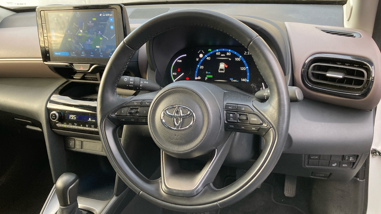 Used Toyota Yaris Cross 2023 for sale - 76969684: Photo 6