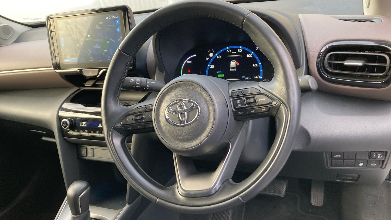 Used Toyota Yaris Cross 2023 for sale - 76969684: Photo 8