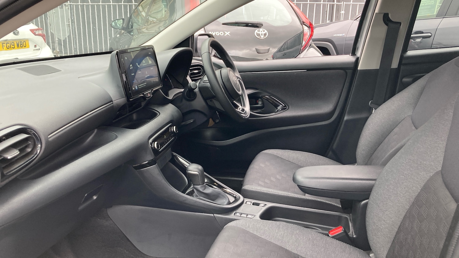 Used Toyota Yaris 2024 for sale - 76028003: Photo 10