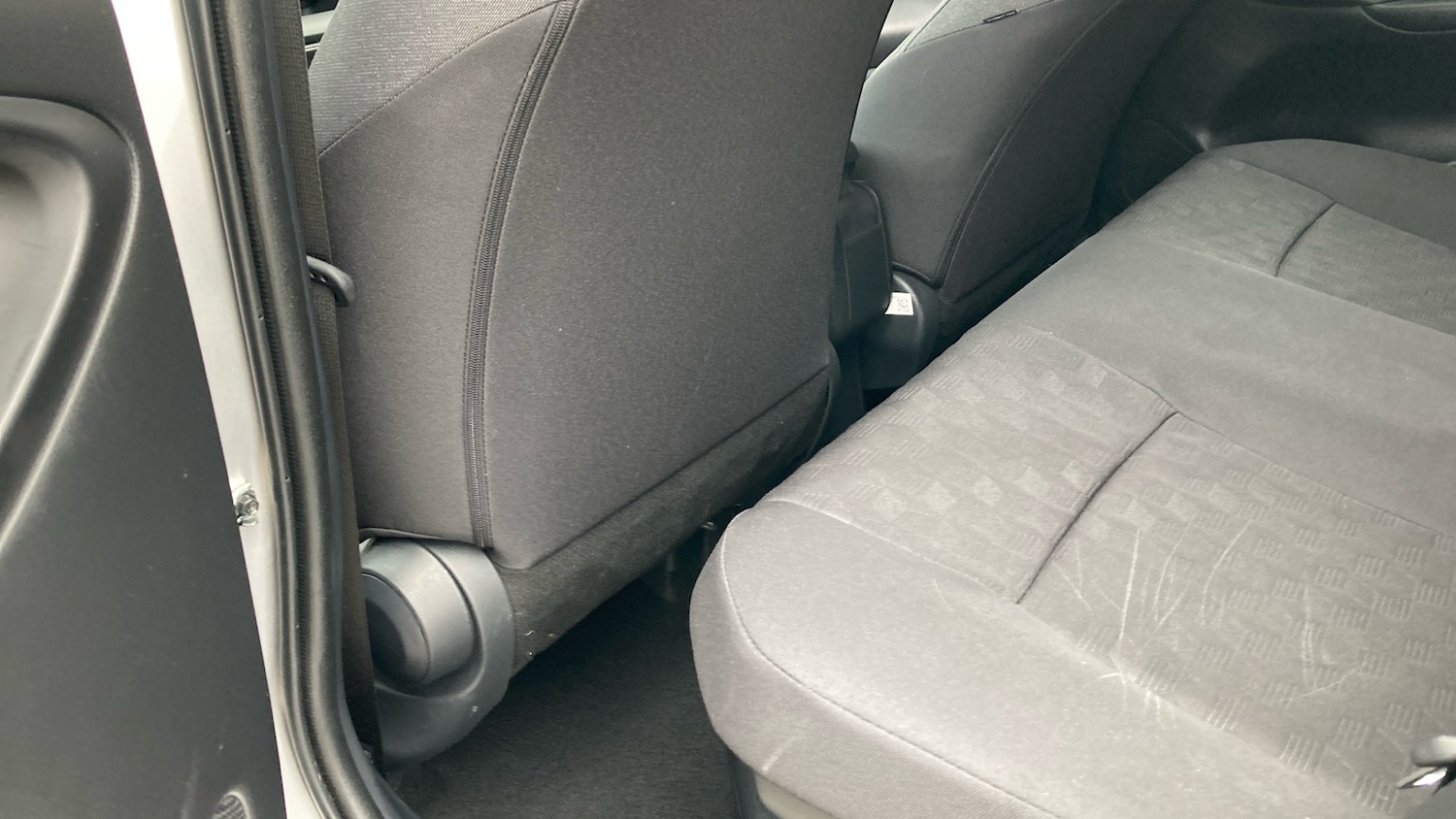 Used Toyota Yaris 2024 for sale - 76028003: Photo 13