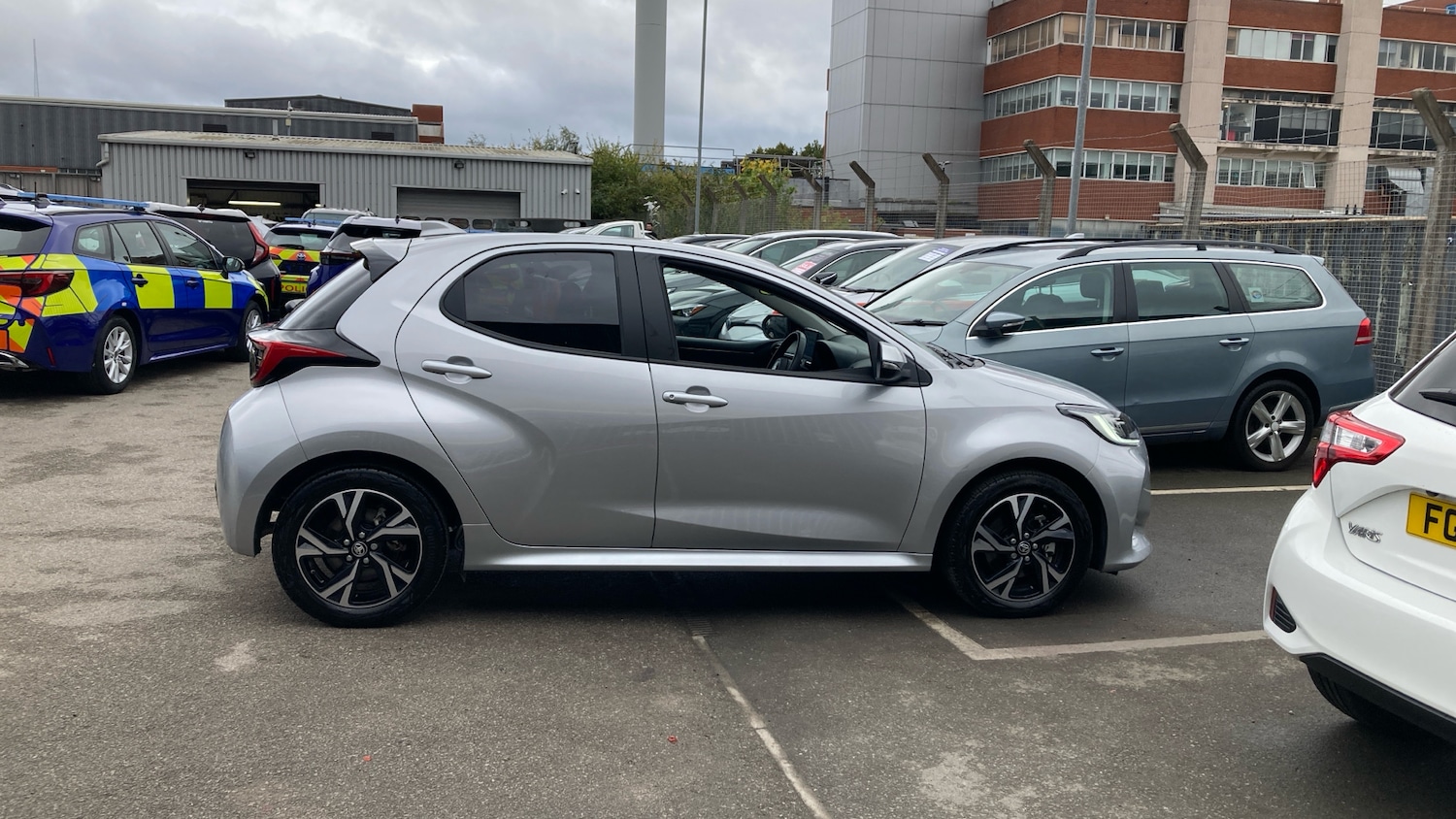 Used Toyota Yaris 2024 for sale - 76028003: Photo 16