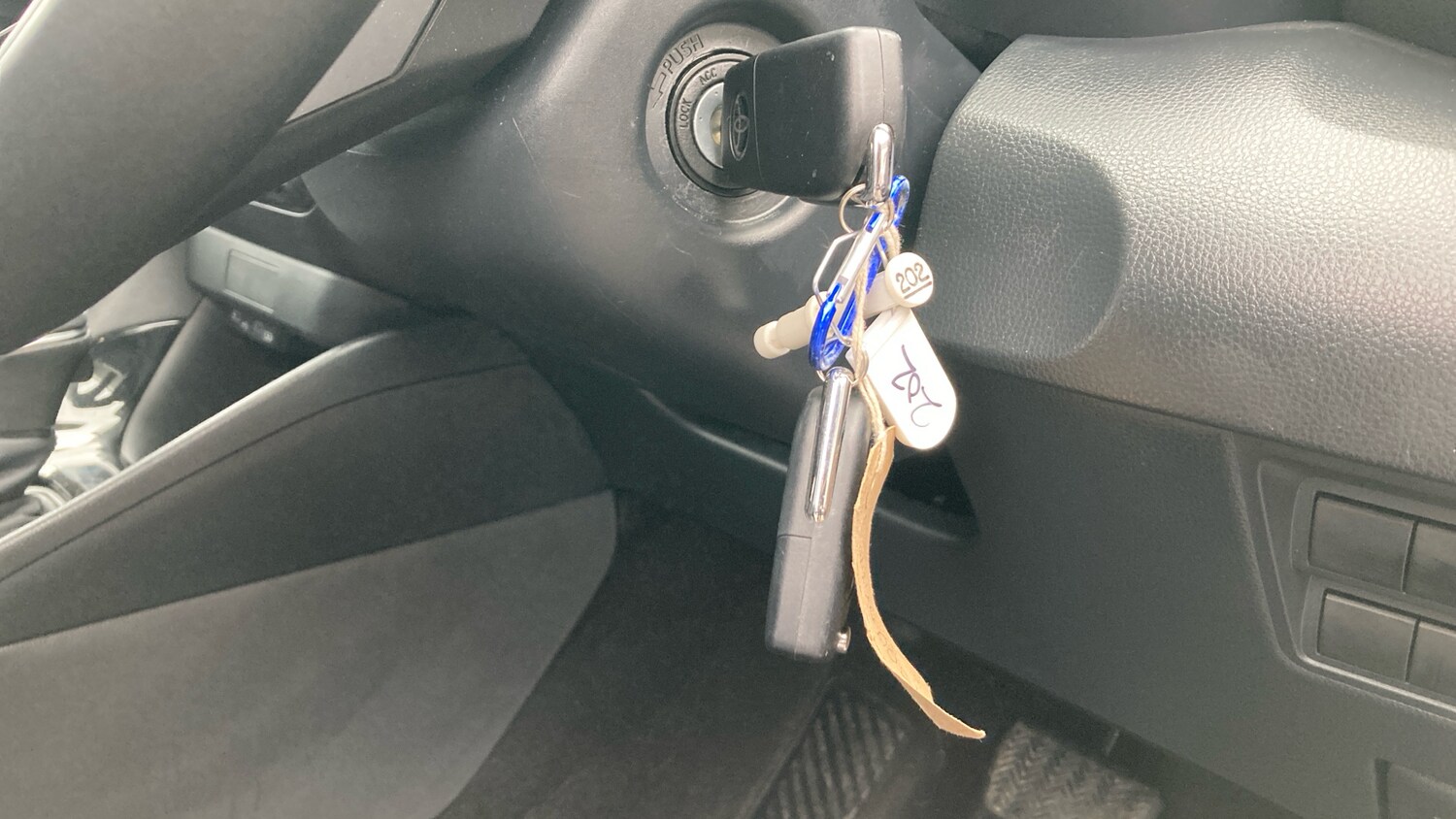 Used Toyota Yaris 2024 for sale - 76028003: Photo 35