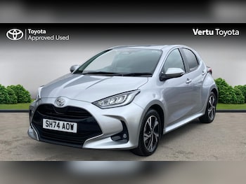 Used Toyota Yaris 2024 for sale - 76028003: Photo 3